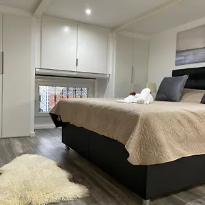 Duplex Situe A 2min De La Gare Du Nord Bruxelles