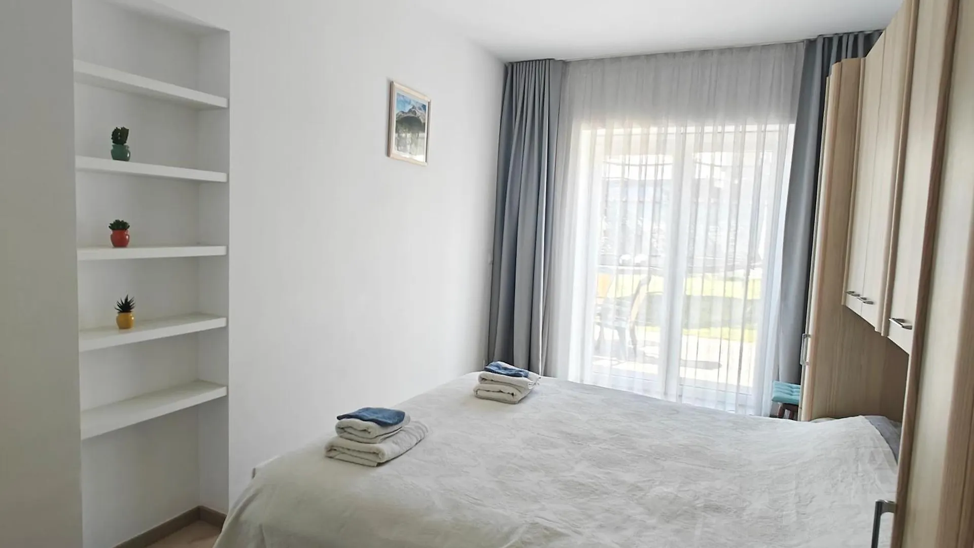 Cosy 2 Bedroom Apartment With Private Garden Брюссель 0*,  Бельгия